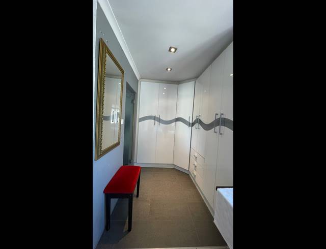 3 BEDROOM TOWNHOUSE FOR SALE IN ESSENWOOD